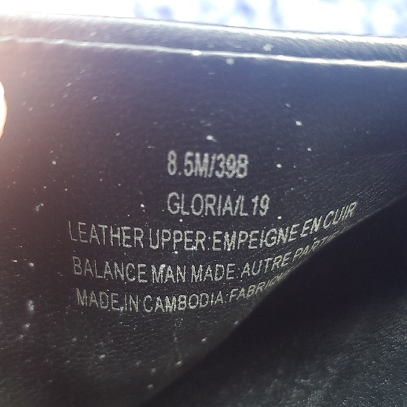 Karl Lagerfeld Elegant Black Slides Upper Leather Size 8.5 - Picture 3 of 16